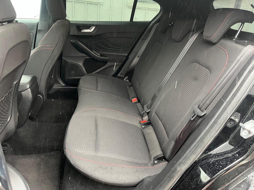 Ford Focus 46