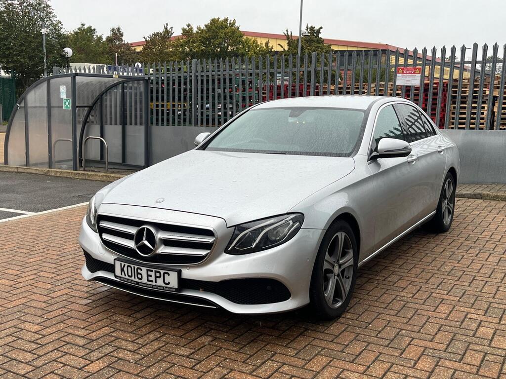 Mercedes-Benz E Class 14