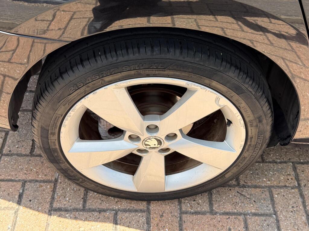 Skoda Rapid 38