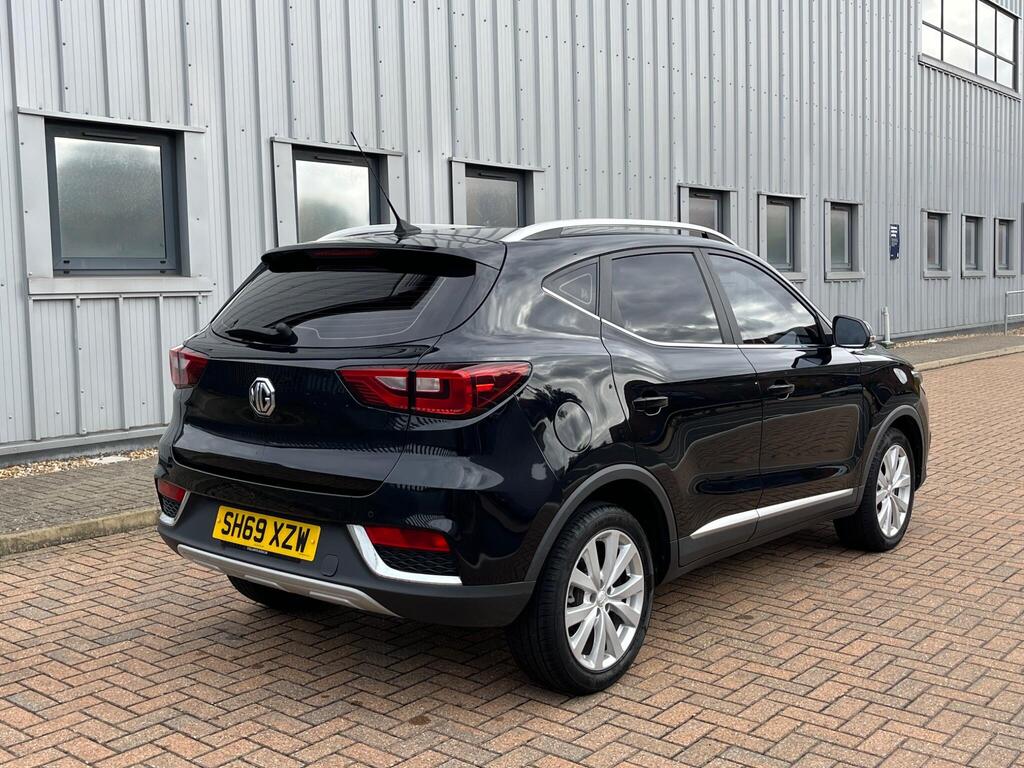 MG MG ZS 29