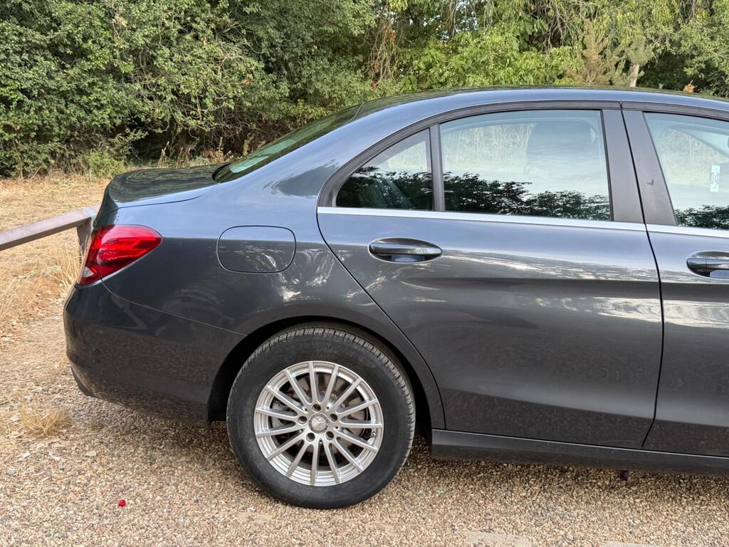 Mercedes-Benz C Class 4