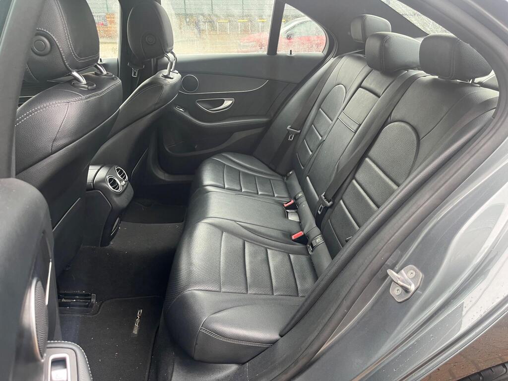 Mercedes-Benz C Class 24