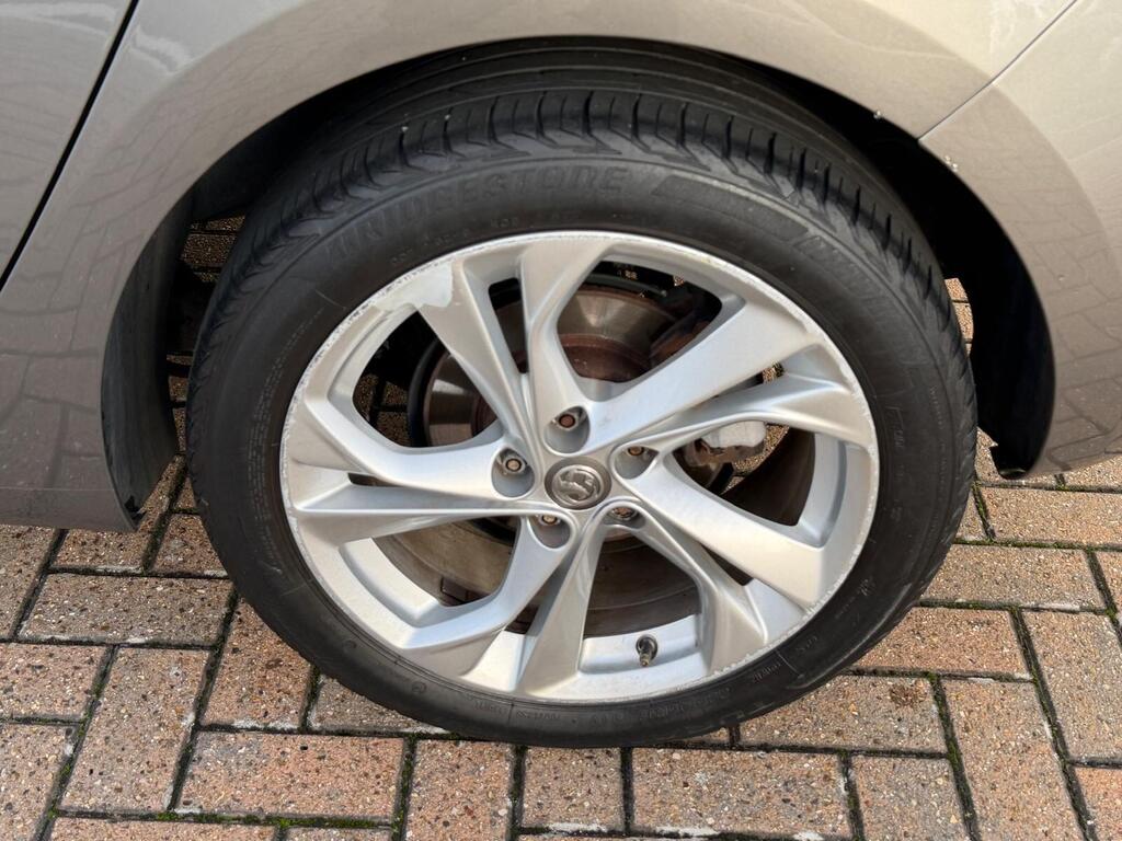 Vauxhall Astra 41