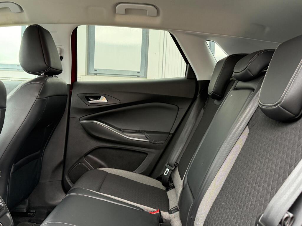 Vauxhall Grandland X 29
