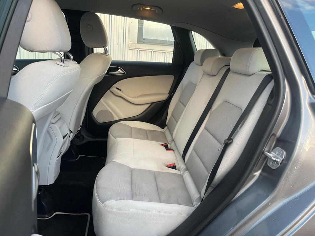 Mercedes-Benz B Class 39