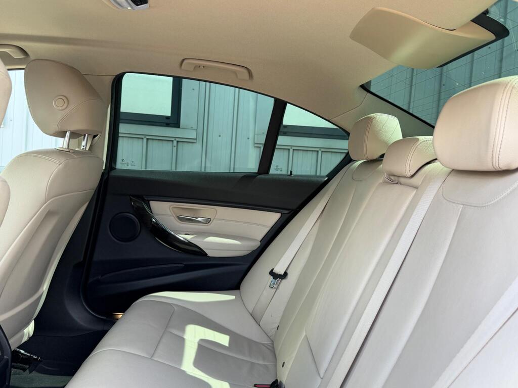 BMW 3 Series 27