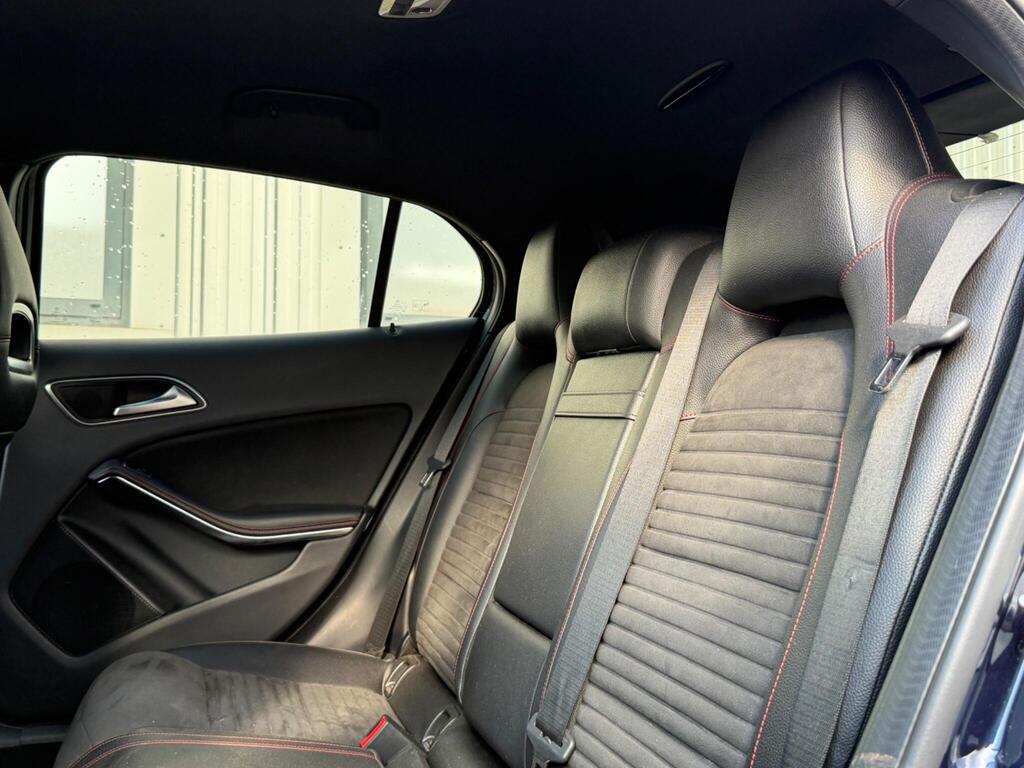 Mercedes-Benz GLA 25