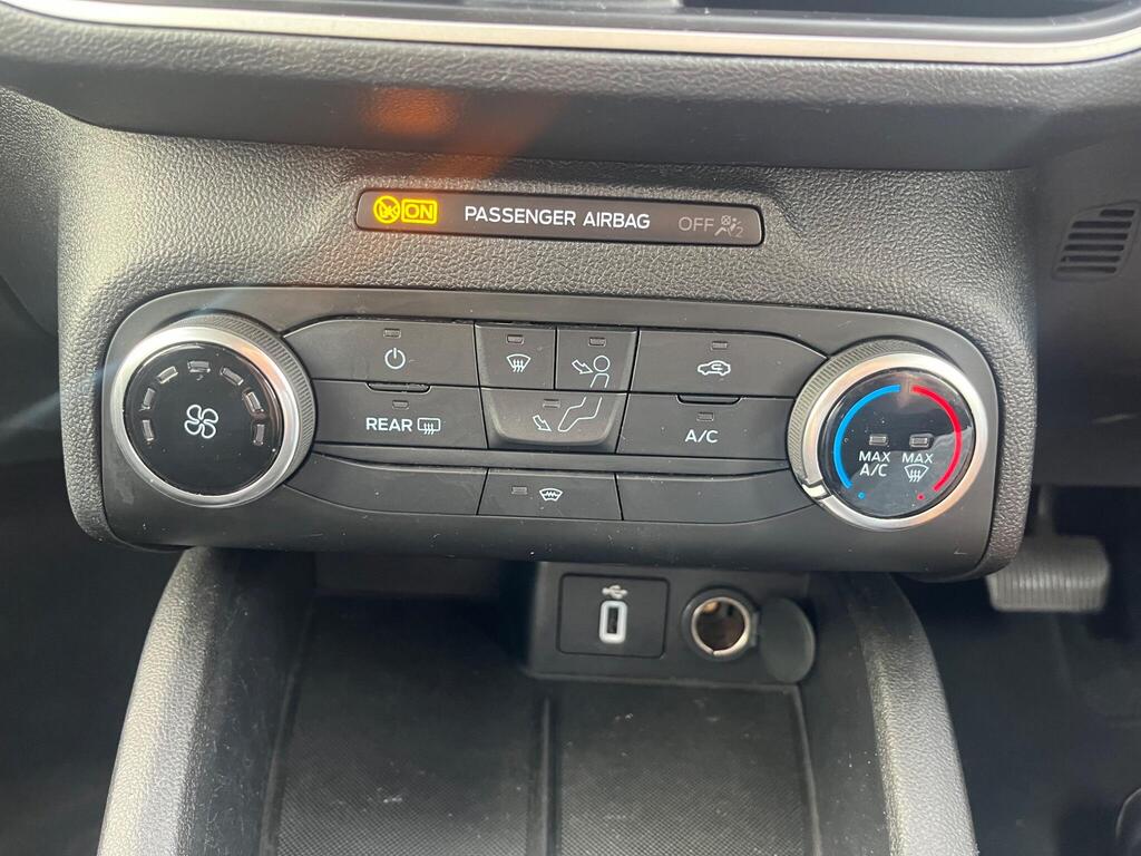 Ford Focus 63