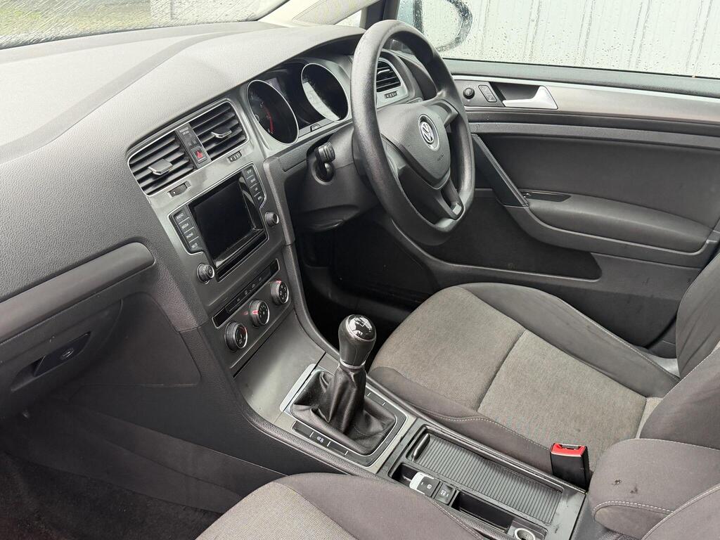 Volkswagen Golf 25