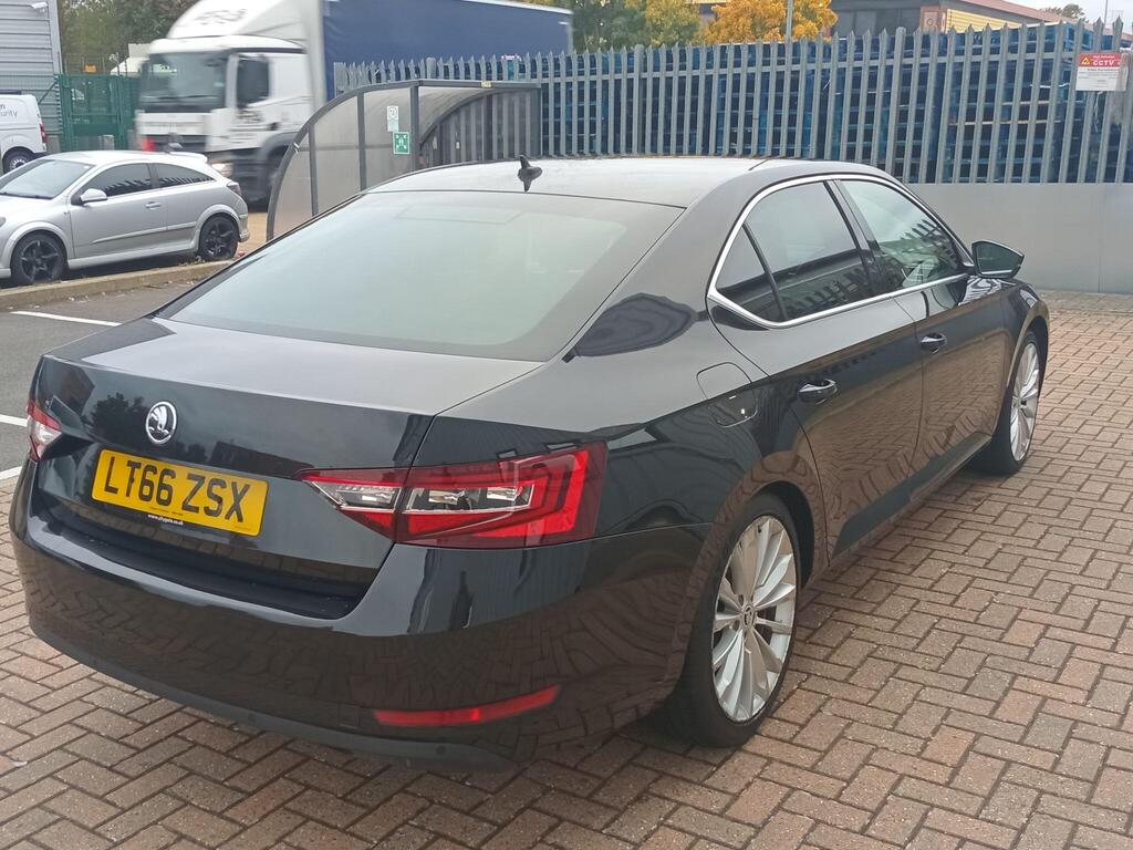 Skoda Superb 19