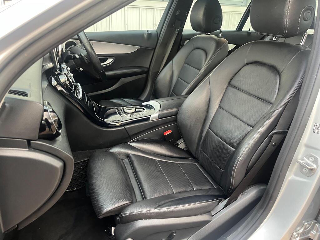 Mercedes-Benz C Class 48