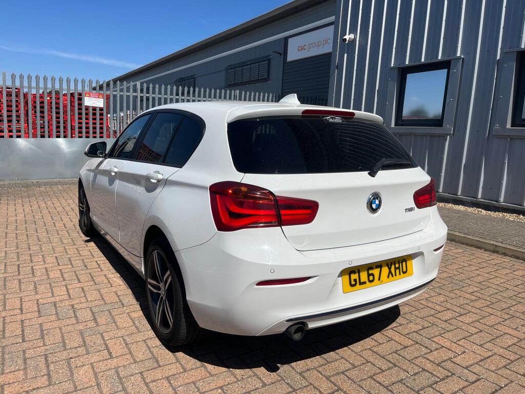BMW 1 Series 3