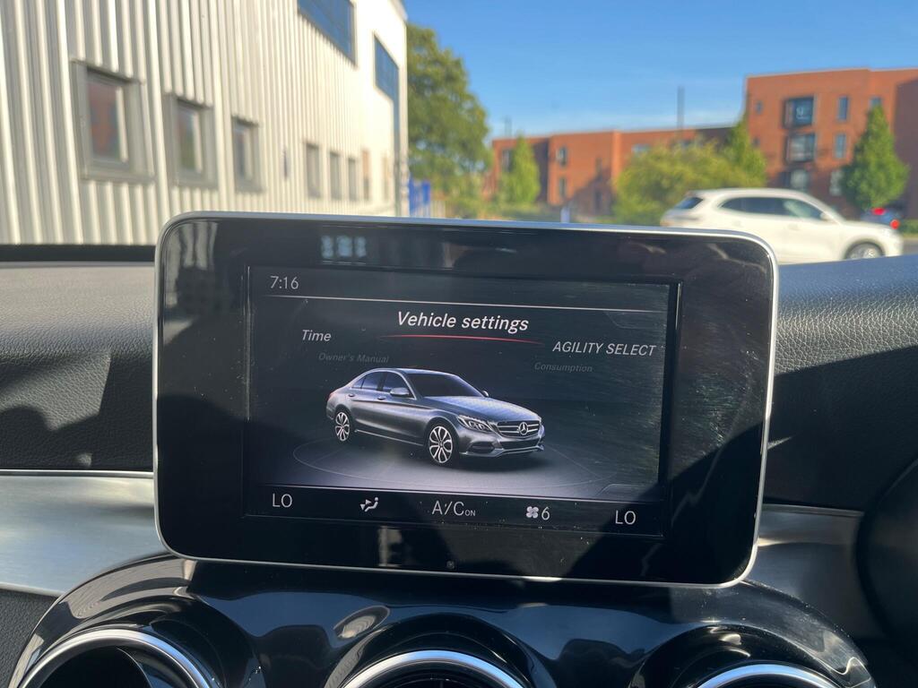 Mercedes-Benz C Class 54