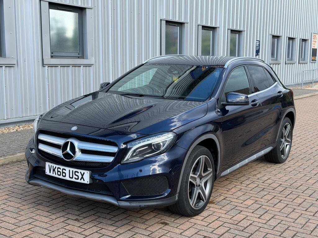 Mercedes-Benz GLA 7