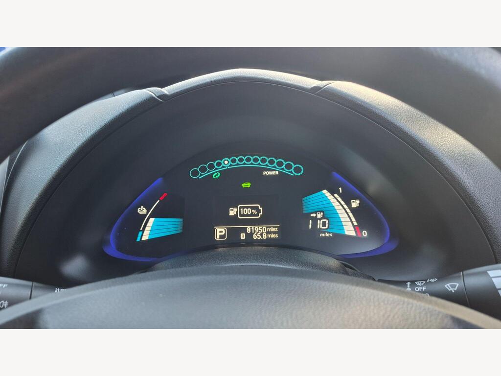 Nissan Leaf 24