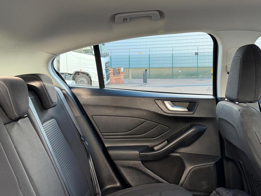 Ford Focus 28