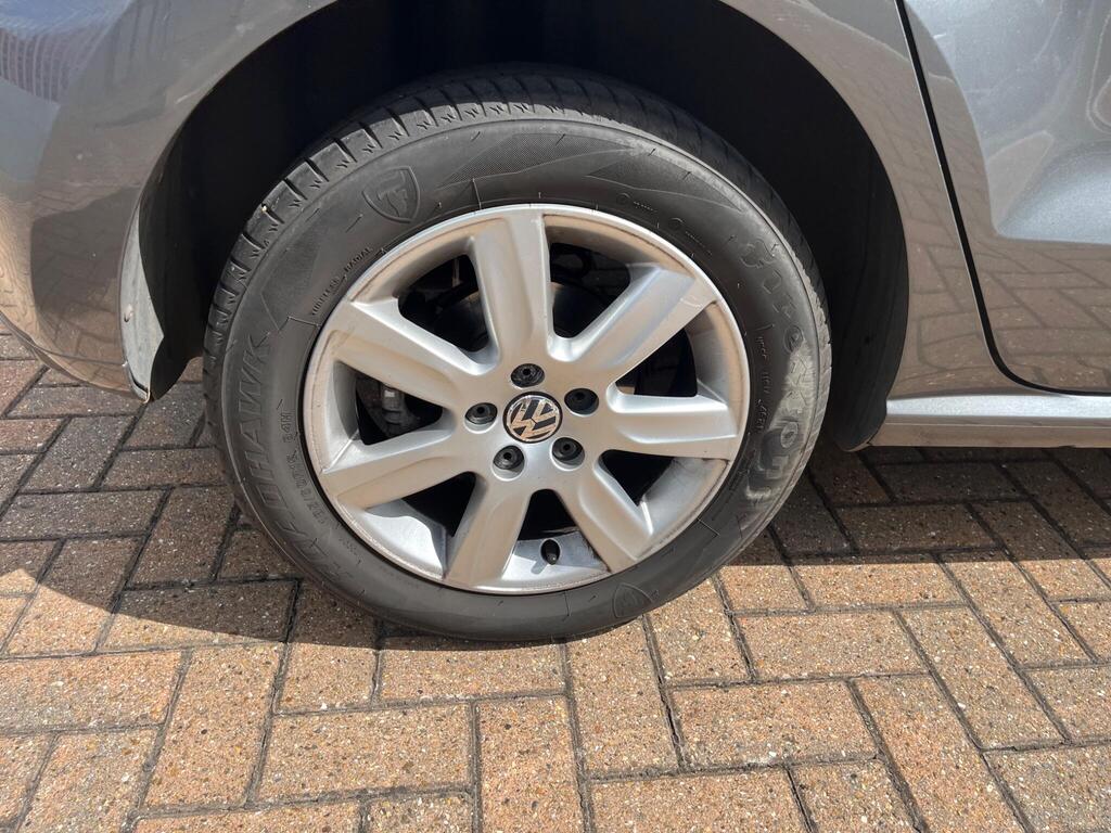 Volkswagen Polo 48