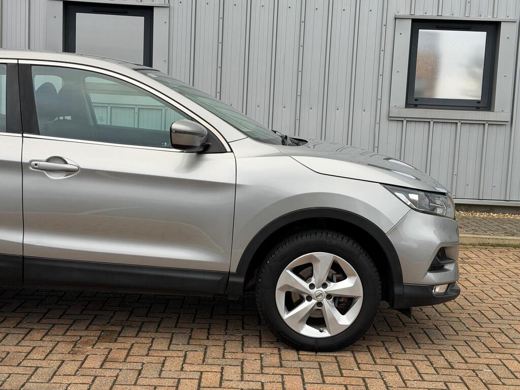 Nissan Qashqai 10