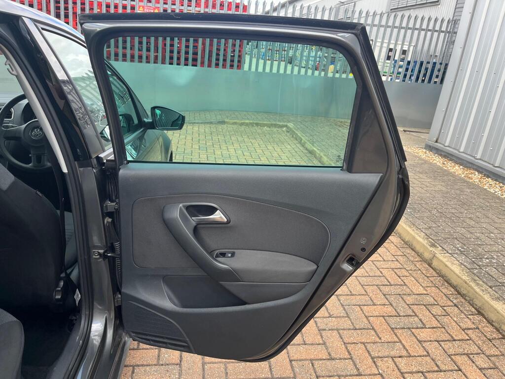 Volkswagen Polo 42