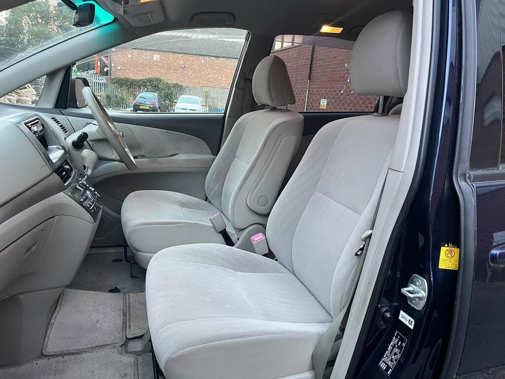 Toyota Estima 51