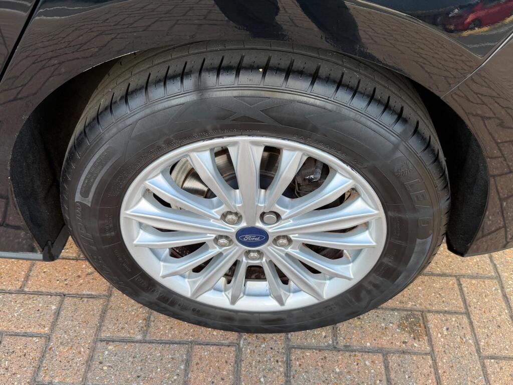 Ford Focus 47