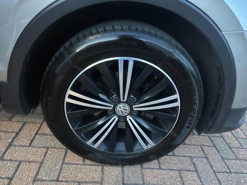 Volkswagen Tiguan 49