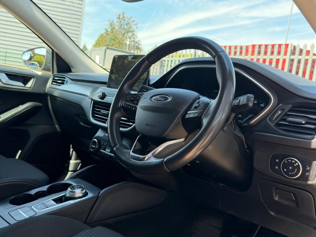 Ford Focus 18
