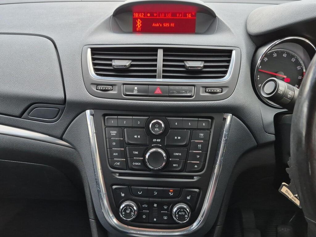 Vauxhall Mokka 42