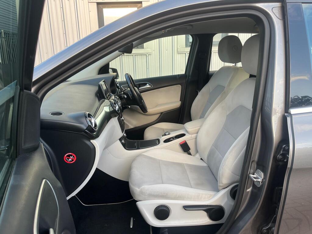 Mercedes-Benz B Class 79