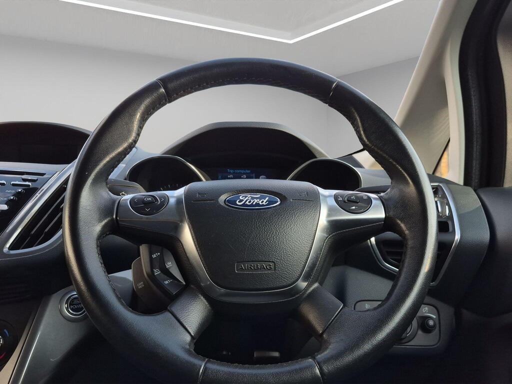 Ford C-Max 47