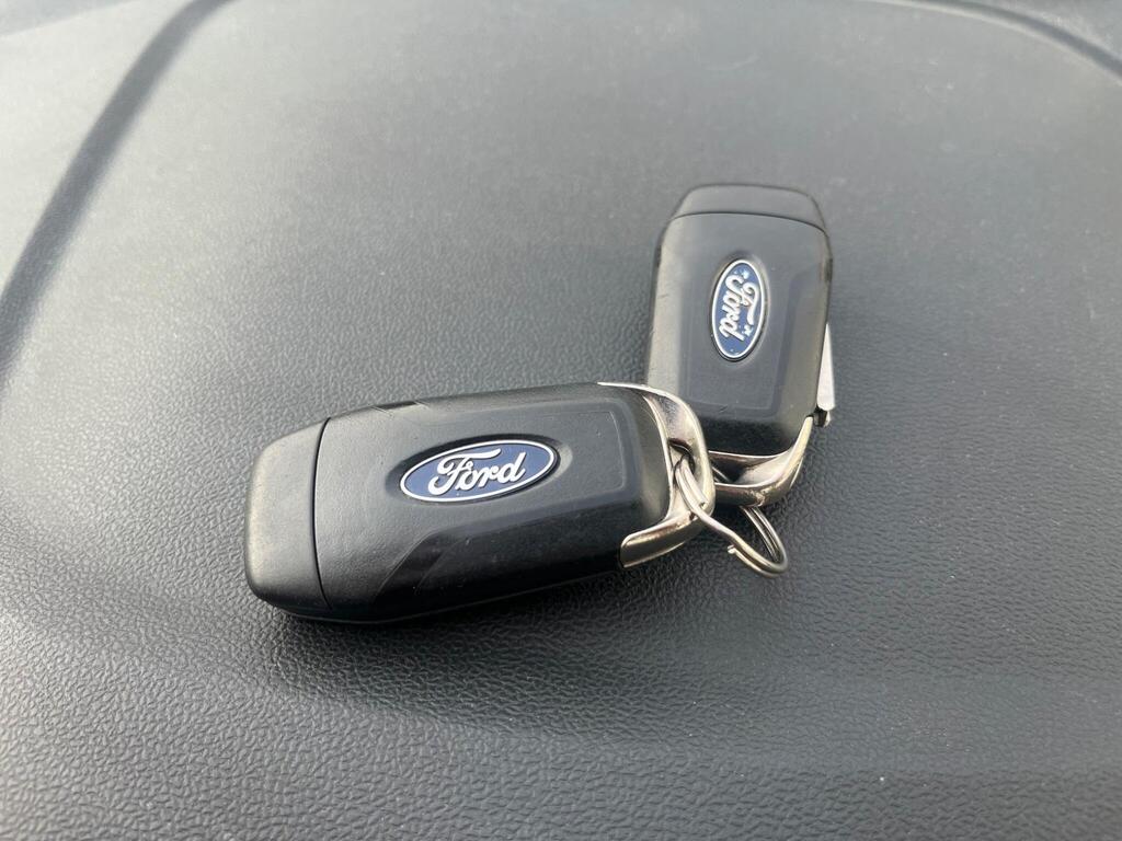 Ford Focus 64