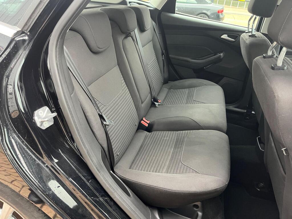 Ford Focus 39