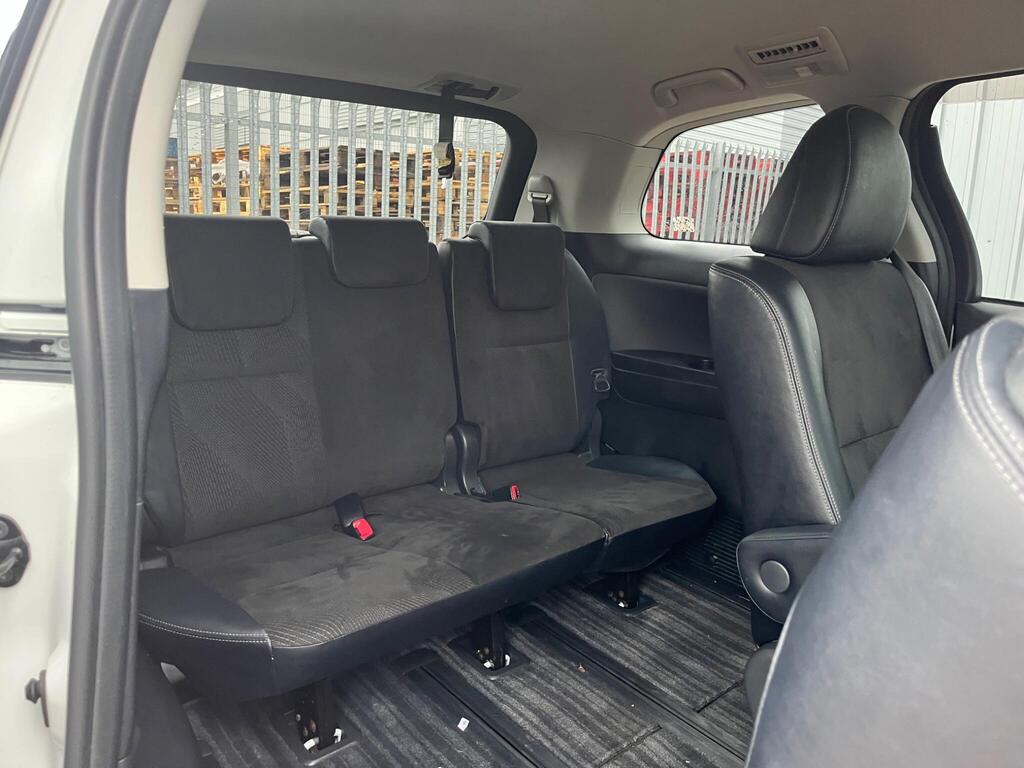 Toyota Estima 39