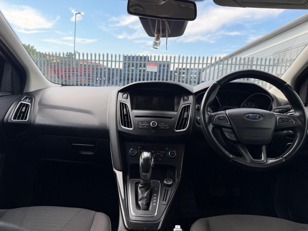 Ford Focus 18