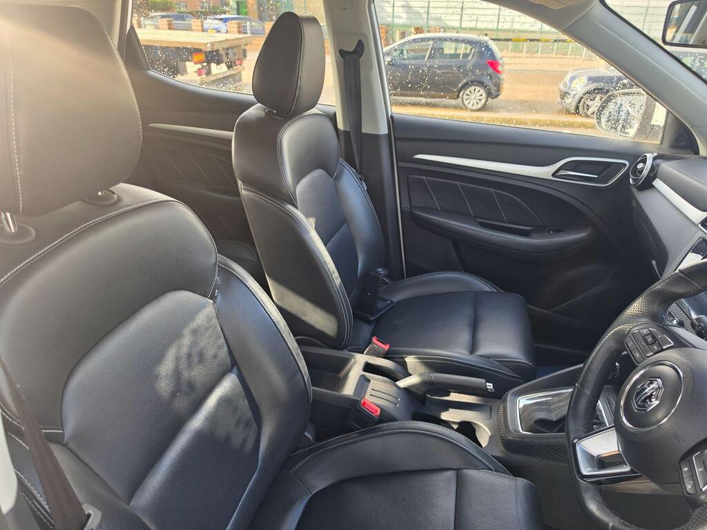 MG MG ZS 20