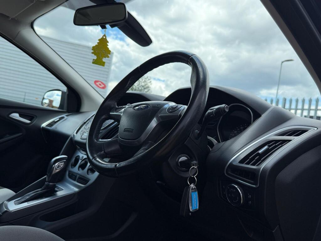 Ford Focus 16