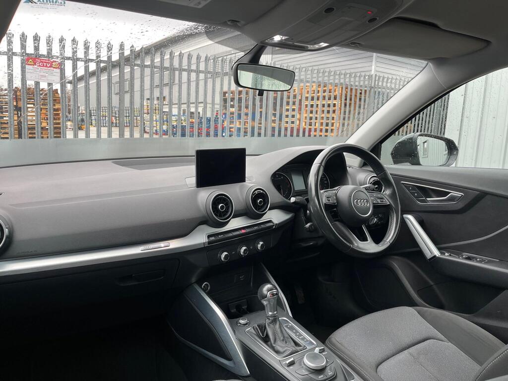 Audi Q2 31