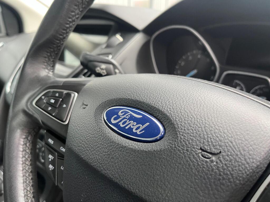 Ford Focus 83
