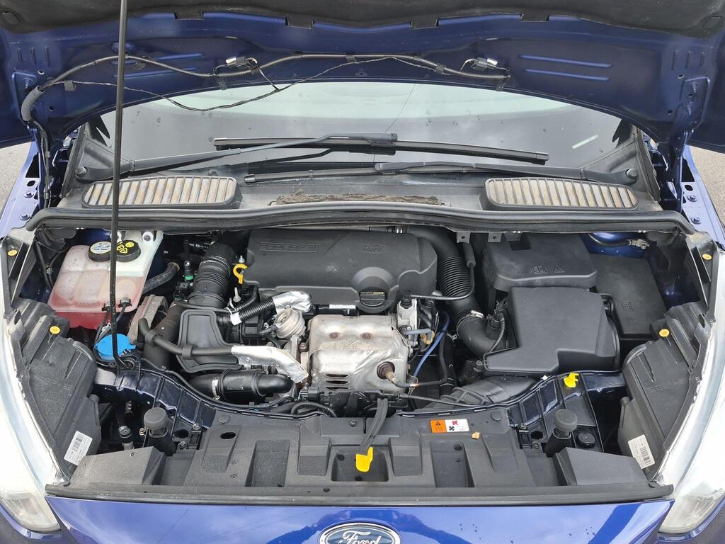 Ford C-Max 31