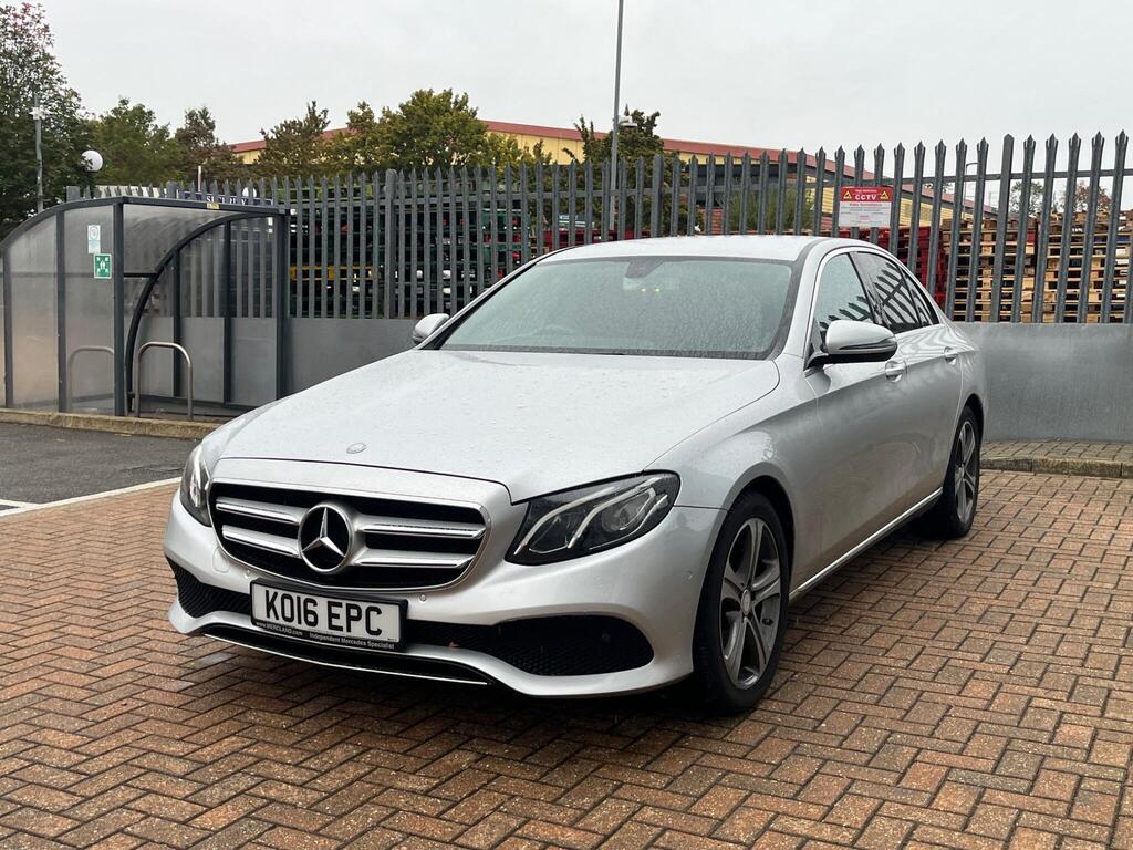 Mercedes-Benz E Class 15