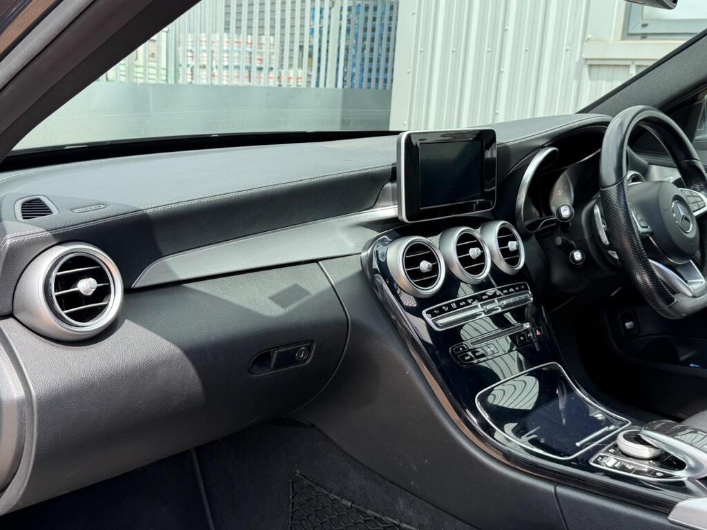 Mercedes-Benz C Class 28