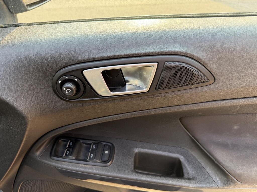 Ford EcoSport 43