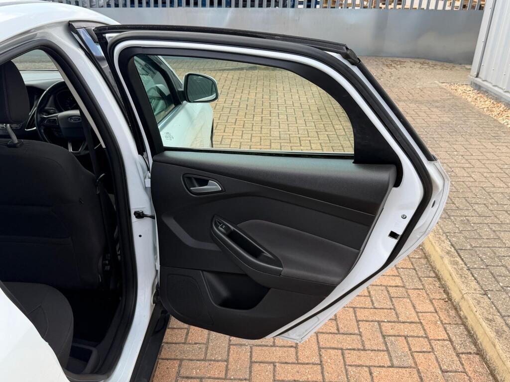 Ford Focus 37