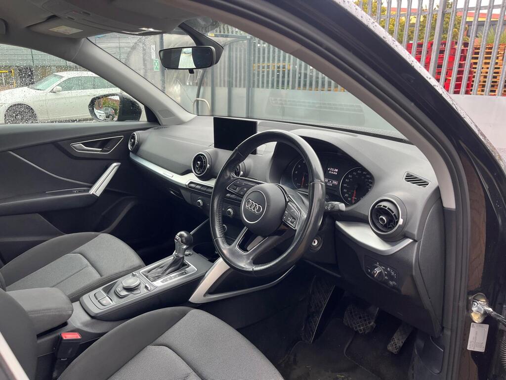 Audi Q2 32