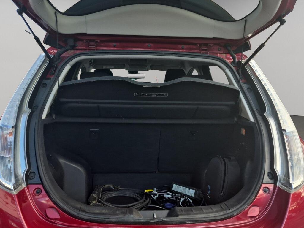 Nissan Leaf 35