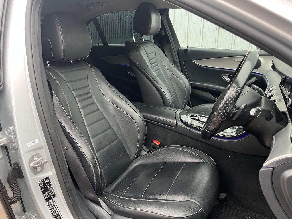 Mercedes-Benz E Class 33