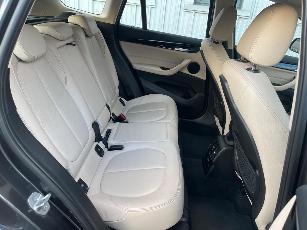 BMW X1 38