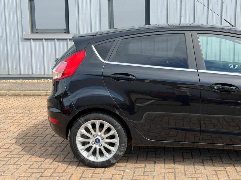 Ford Fiesta 39