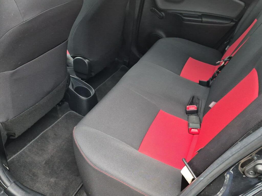 Toyota Yaris 66