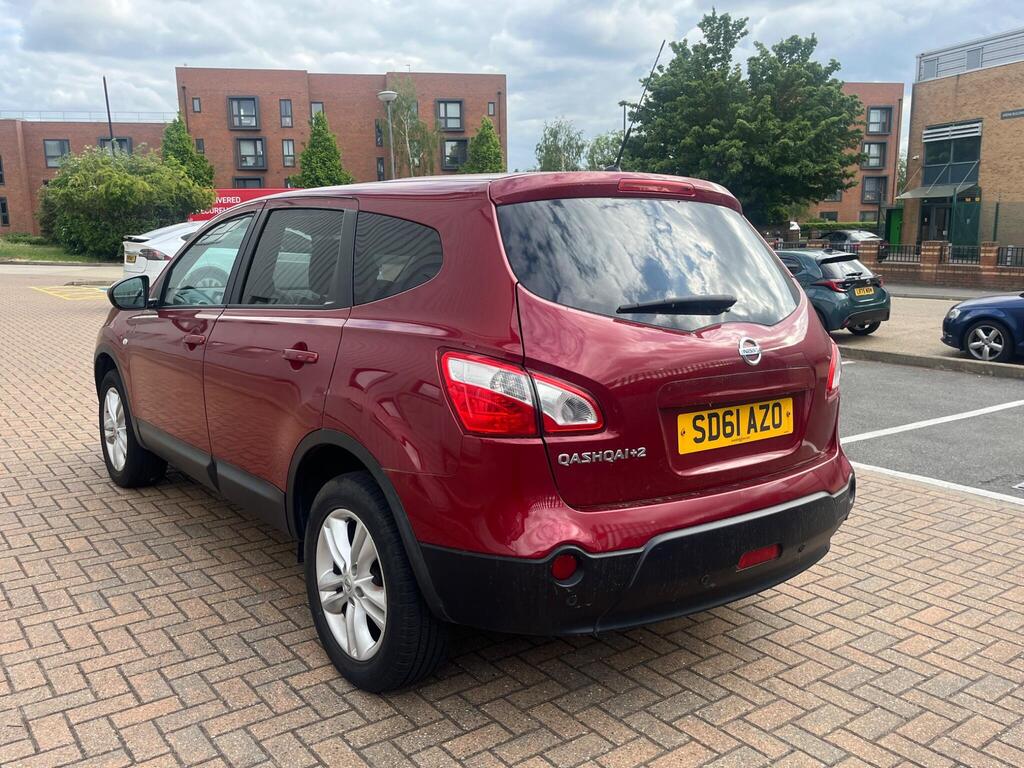 Nissan Qashqai+2 4
